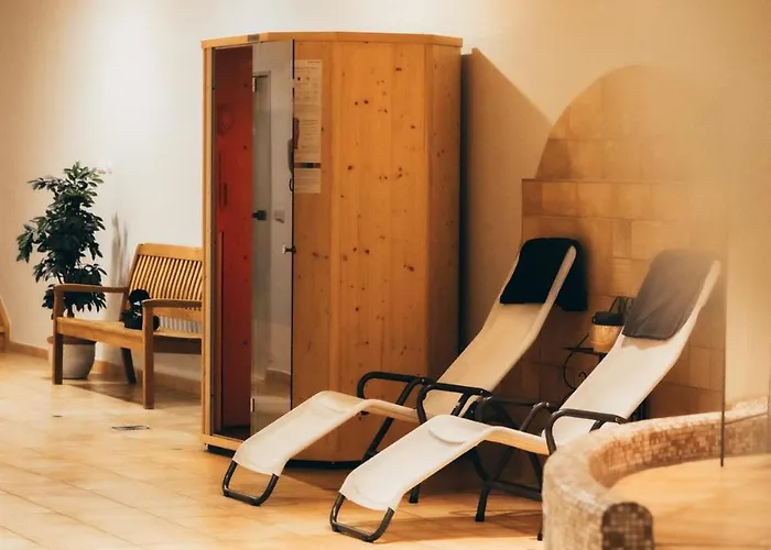 Maifeld Sport- Und Tagungshotel