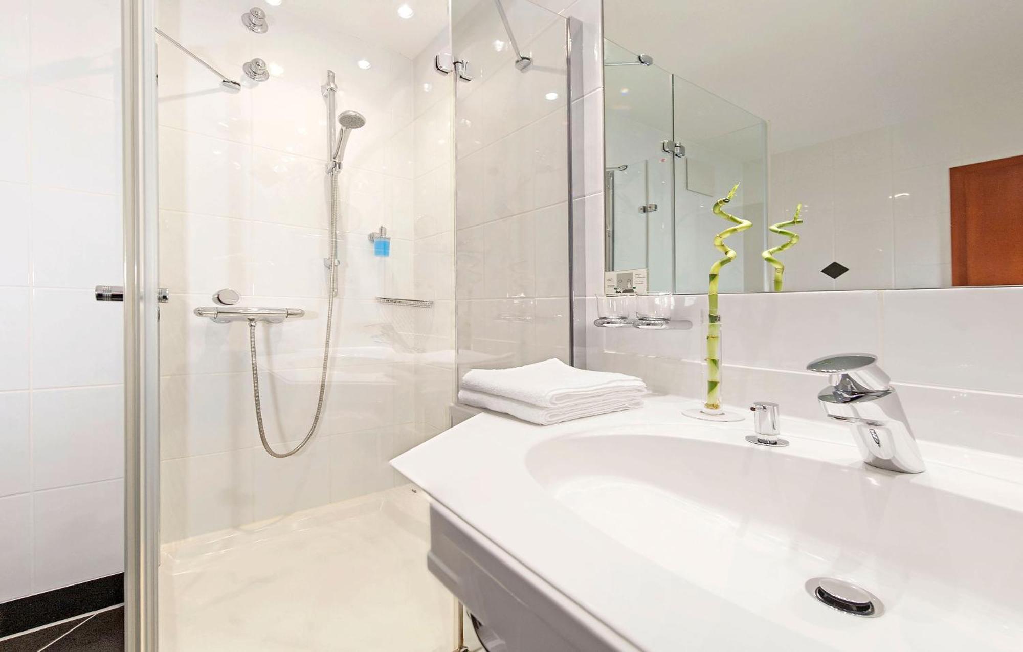 Maifeld Sport- Und Tagungshotel