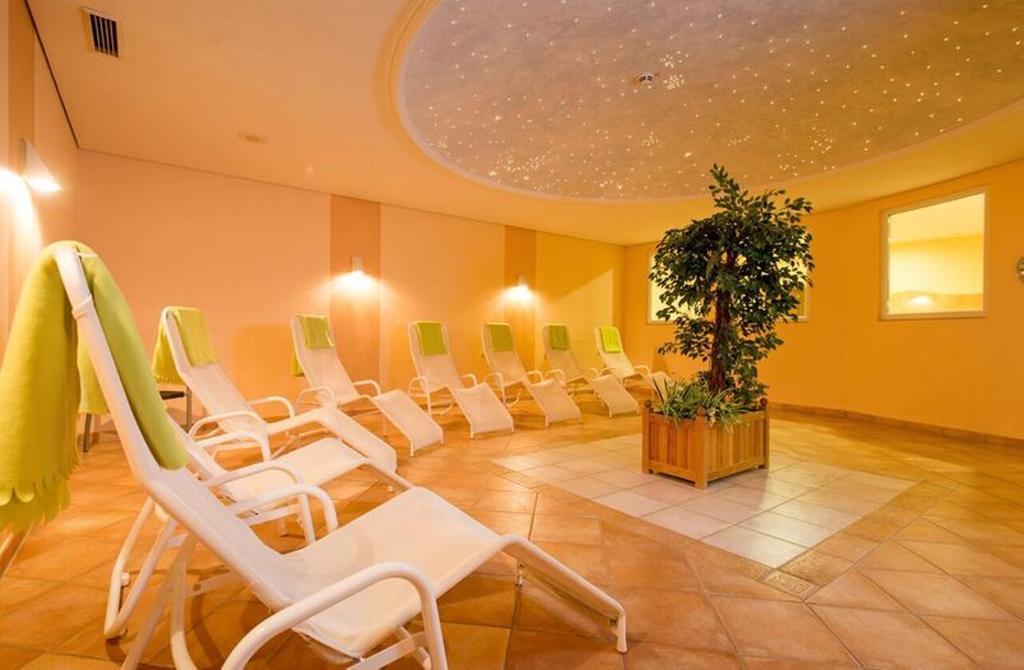 Maifeld Sport- Und Tagungshotel Hotel 4*